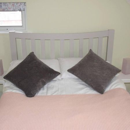 Charming 3-Bed Apartment In Talgarth Powys Брекон Экстерьер фото